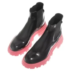 Alexander McQueen Wander Chelsea Boots Leather Black/Coral Chelsea Boots