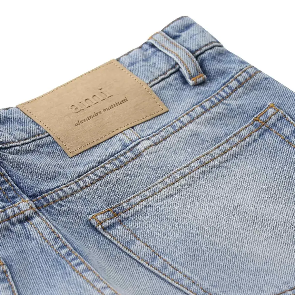 AMI Paris jean a coupe fuselee blau Tapered-Jeans