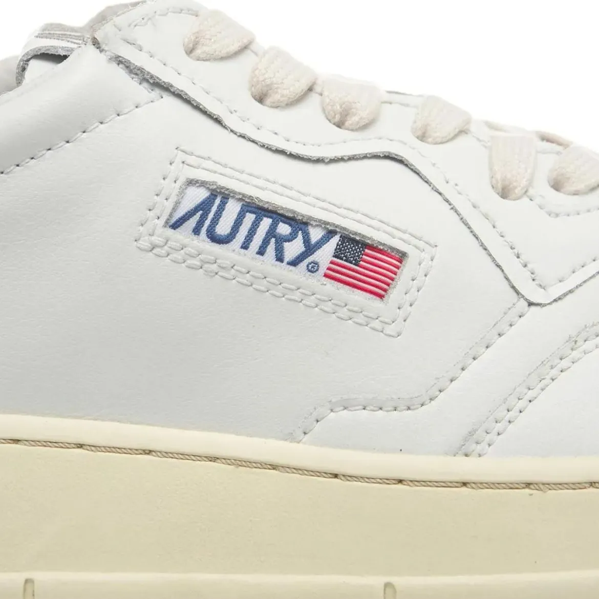 Autry International Sneaker Medalist aus Leder Weiß Low-Top-Sneaker