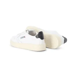 Autry International Sneaker Medalist aus Leder 22 wht/black Schnürschuhe