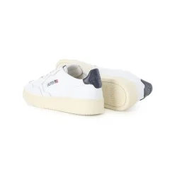 Autry International Sneaker Medalist aus Leder 22 wht/black Schnürschuhe