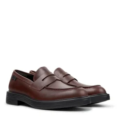 Camper Bei Dean, einem zeitlosen Unisex-Stil, trifft Trad burgund Schnürschuhe