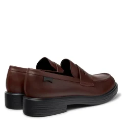 Camper Bei Dean, einem zeitlosen Unisex-Stil, trifft Trad burgund Schnürschuhe