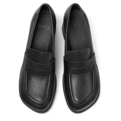 Camper Der neue feminine Absatzschuh für den Alltag ist i schwarz Bootsschuhe