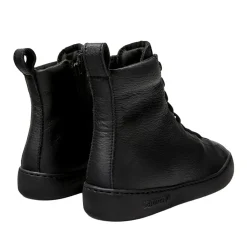Camper Peu Touring ist eine sportliche und zeitgenössisch schwarz High-Top-Sneaker