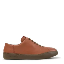 Camper Peu Touring ist eine sportliche und zeitgenössisch mittel-rot Low-Top-Sneaker