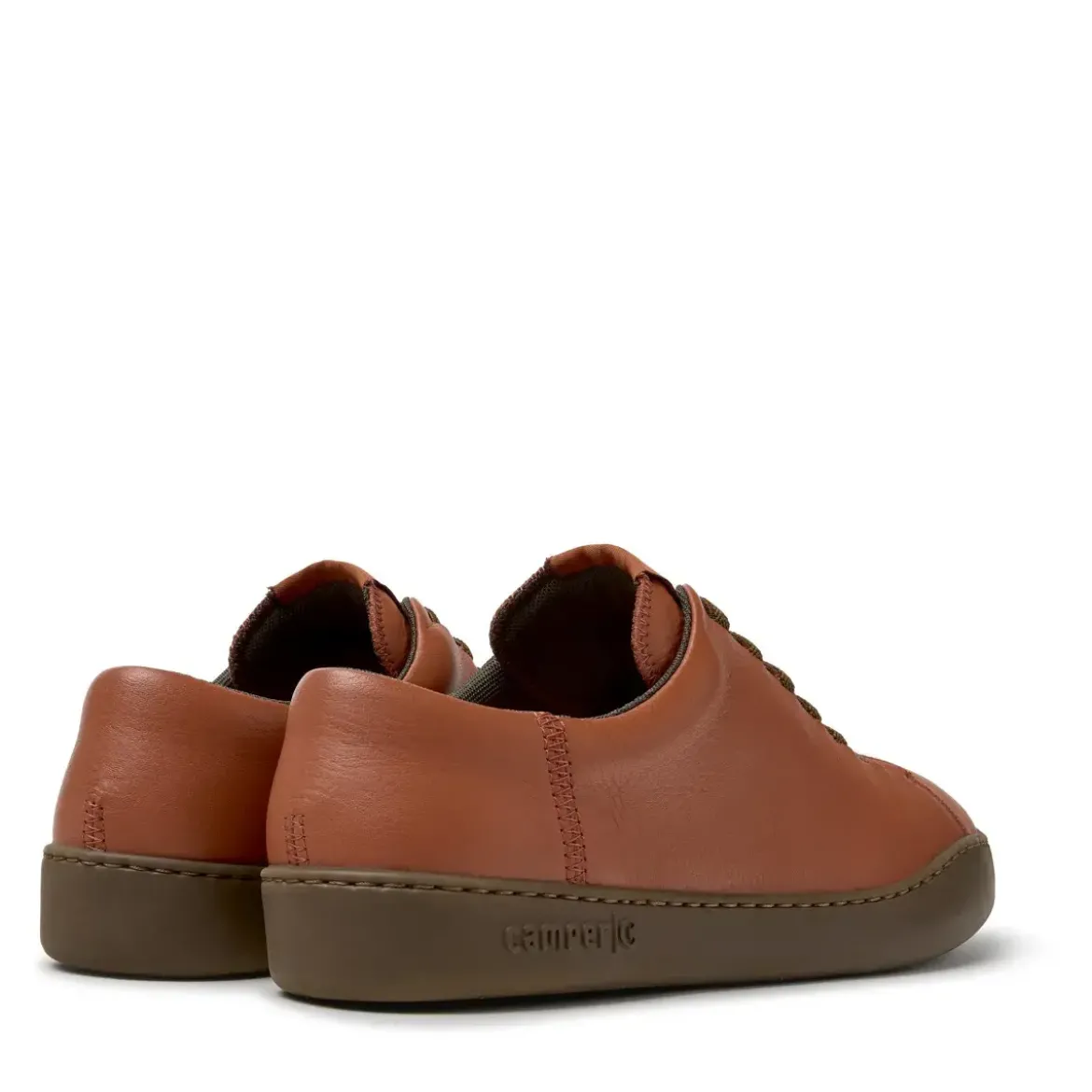 Camper Peu Touring ist eine sportliche und zeitgenössisch mittel-rot Low-Top-Sneaker