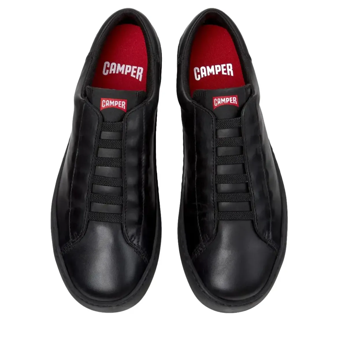 Camper Peu Touring ist eine sportliche und zeitgenössisch schwarz Low-Top-Sneaker