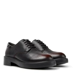 Camper Tradition trifft auf Moderne bei Dean, einem zeitl multicolor Schnürschuhe