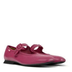 Camper Unsere feminine Linie Casi Myra besticht durch ein magenta Ballerinas