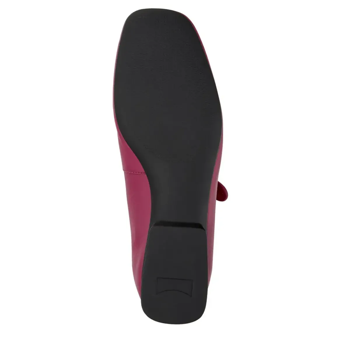 Camper Unsere feminine Linie Casi Myra besticht durch ein magenta Ballerinas