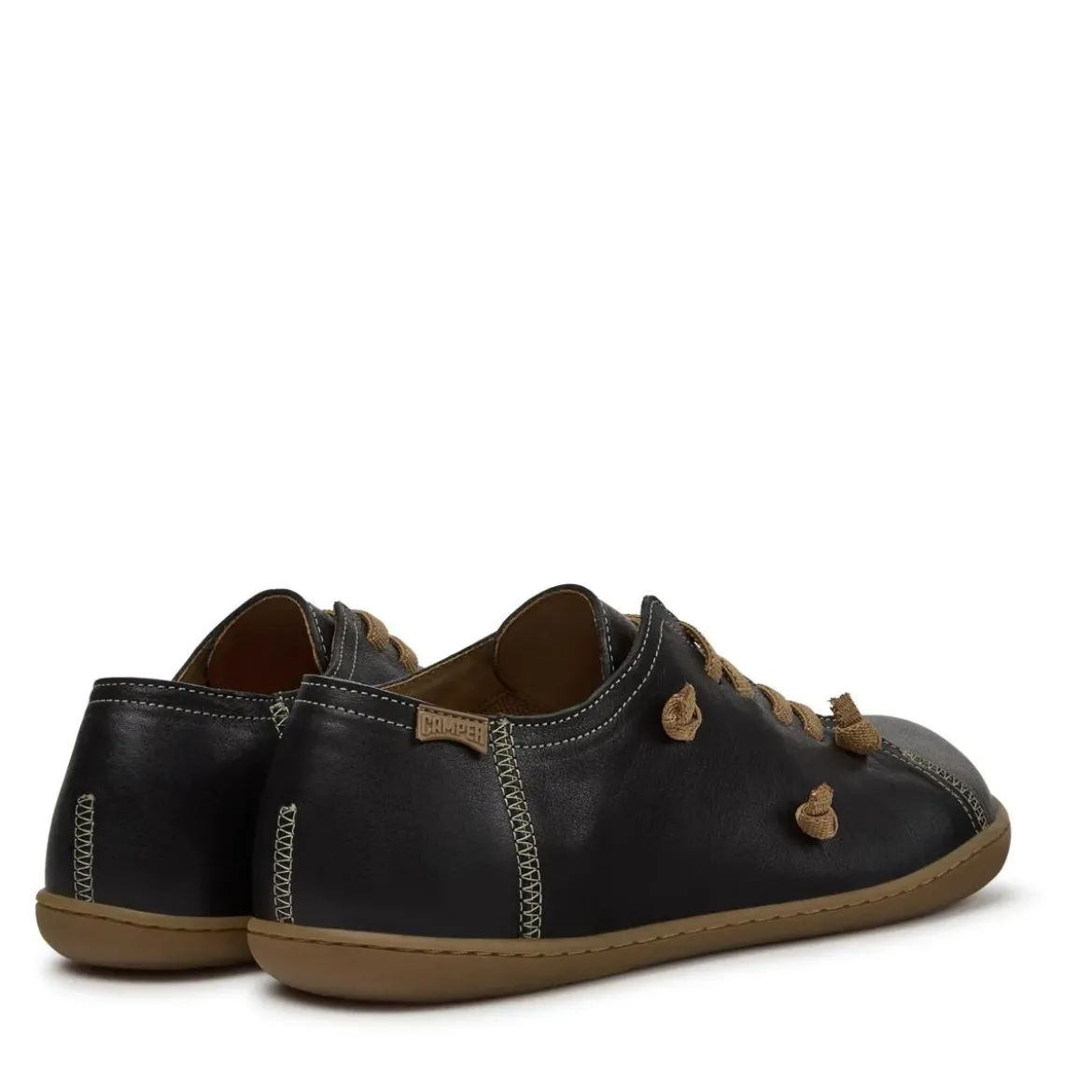 Camper Unsere Peu-Cami-Linie wird nach der Form des Fußes schwarz Low-Top-Sneaker