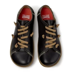 Camper Unsere Peu-Cami-Linie wird nach der Form des Fußes schwarz Low-Top-Sneaker