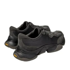 Camper Wir präsentieren die nächste Generation des Karstschwarz Low-Top-Sneaker