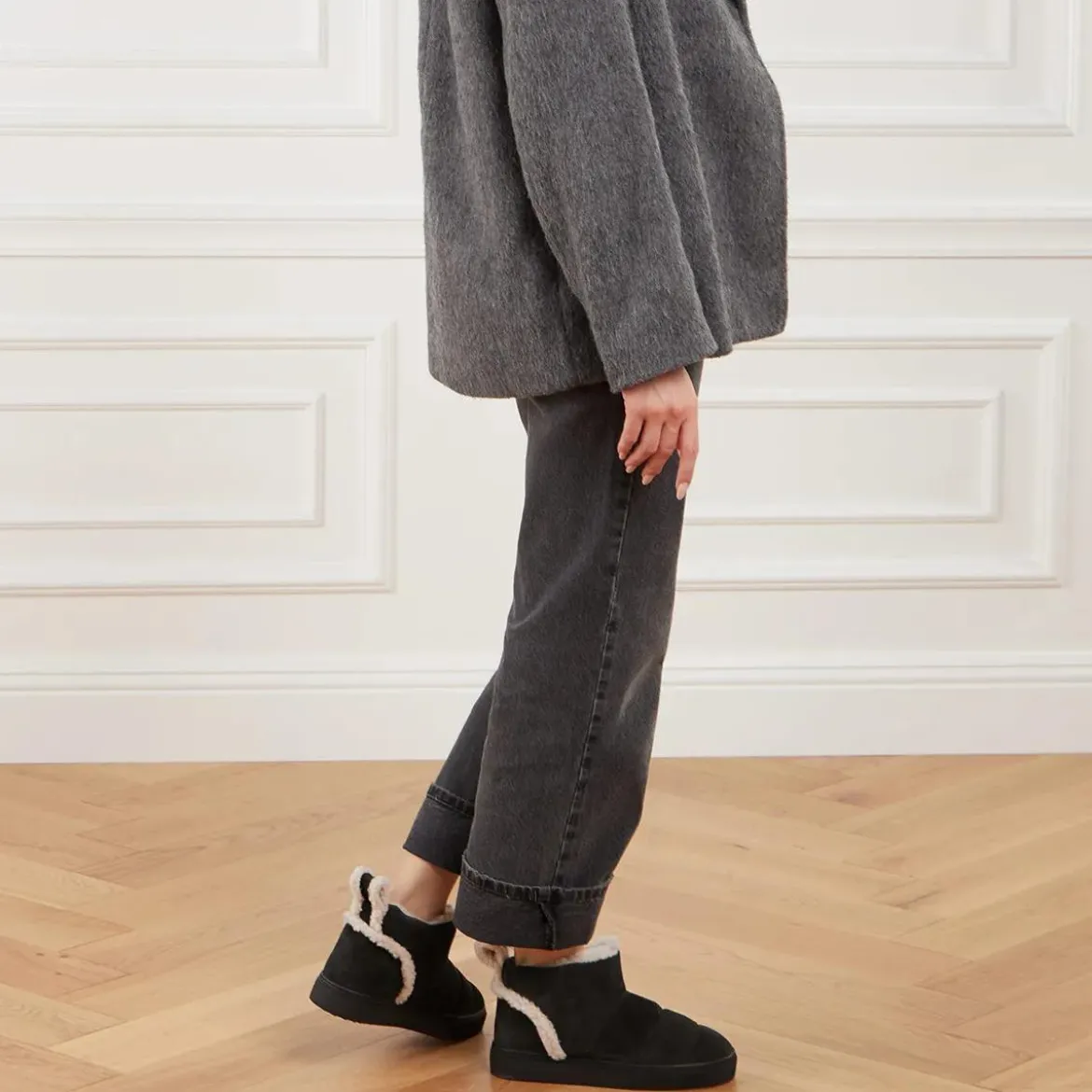 INUIKII Shearling Slipin Black Winterboots
