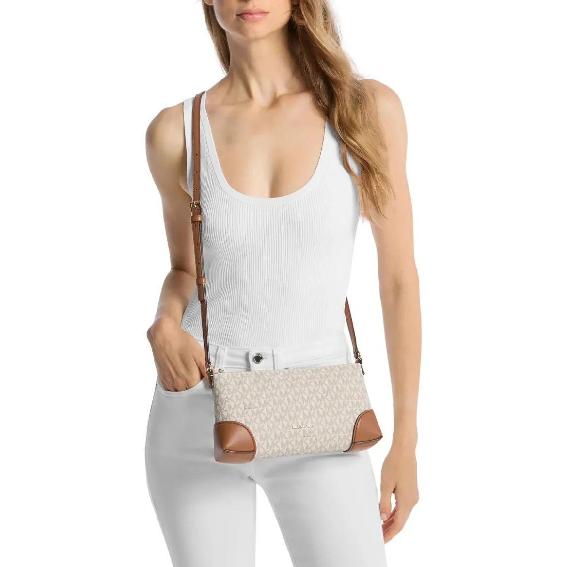 MICHAEL Michael Kors Murphy Sm Ew Zip Xbody Vanilla/Acrn Crossbody Bag