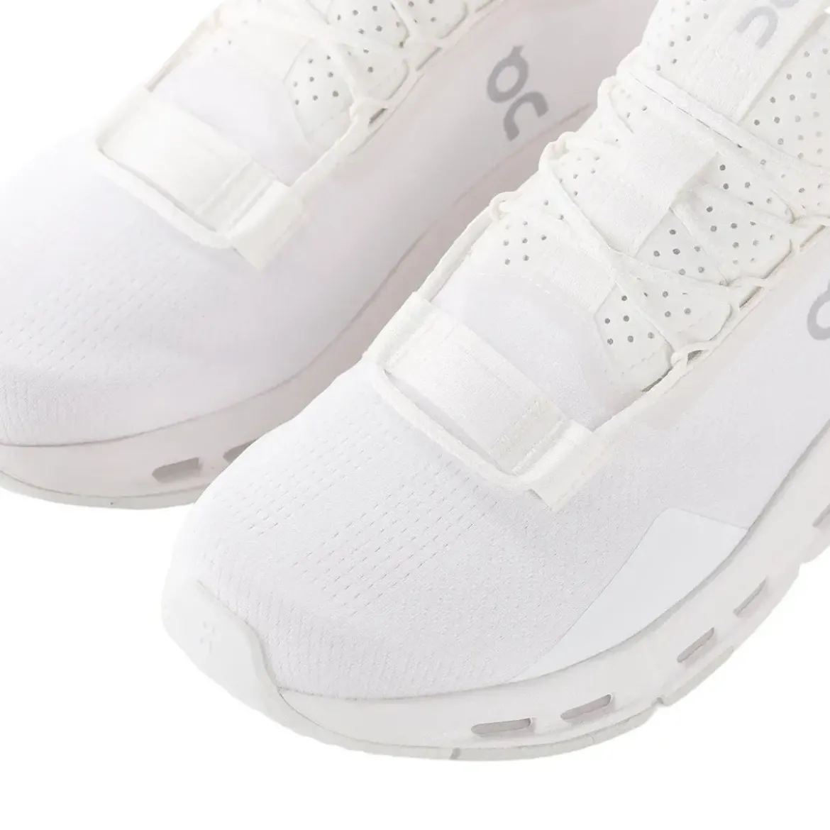 ON RUNNING Cloudnova 2 Sneakers White Schnürschuhe