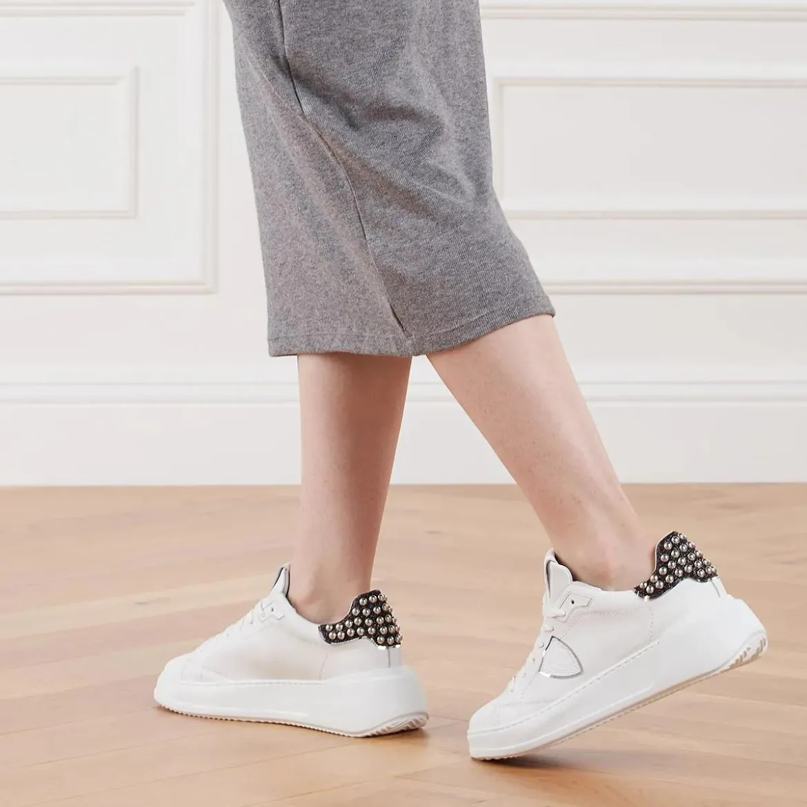 Philippe Model Tres Temple Low Woman Veau Goujons_Noir Noir Low-Top-Sneaker