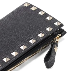 Valentino Garavani Kartenetui mit Nieten schwarz Portemonnaie mit Zip-Around-Reißverschluss